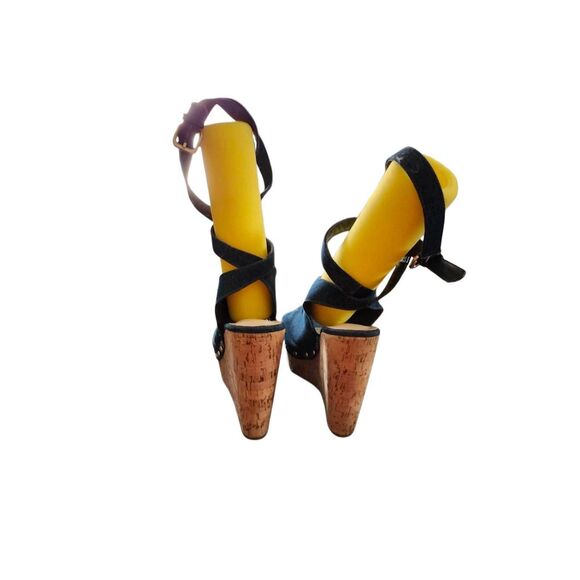 Shoe Dazzle Sexy Platform Wedge Sandals, Blue Denim Rivets High Heeled Size 12 - Picture 5 of 6